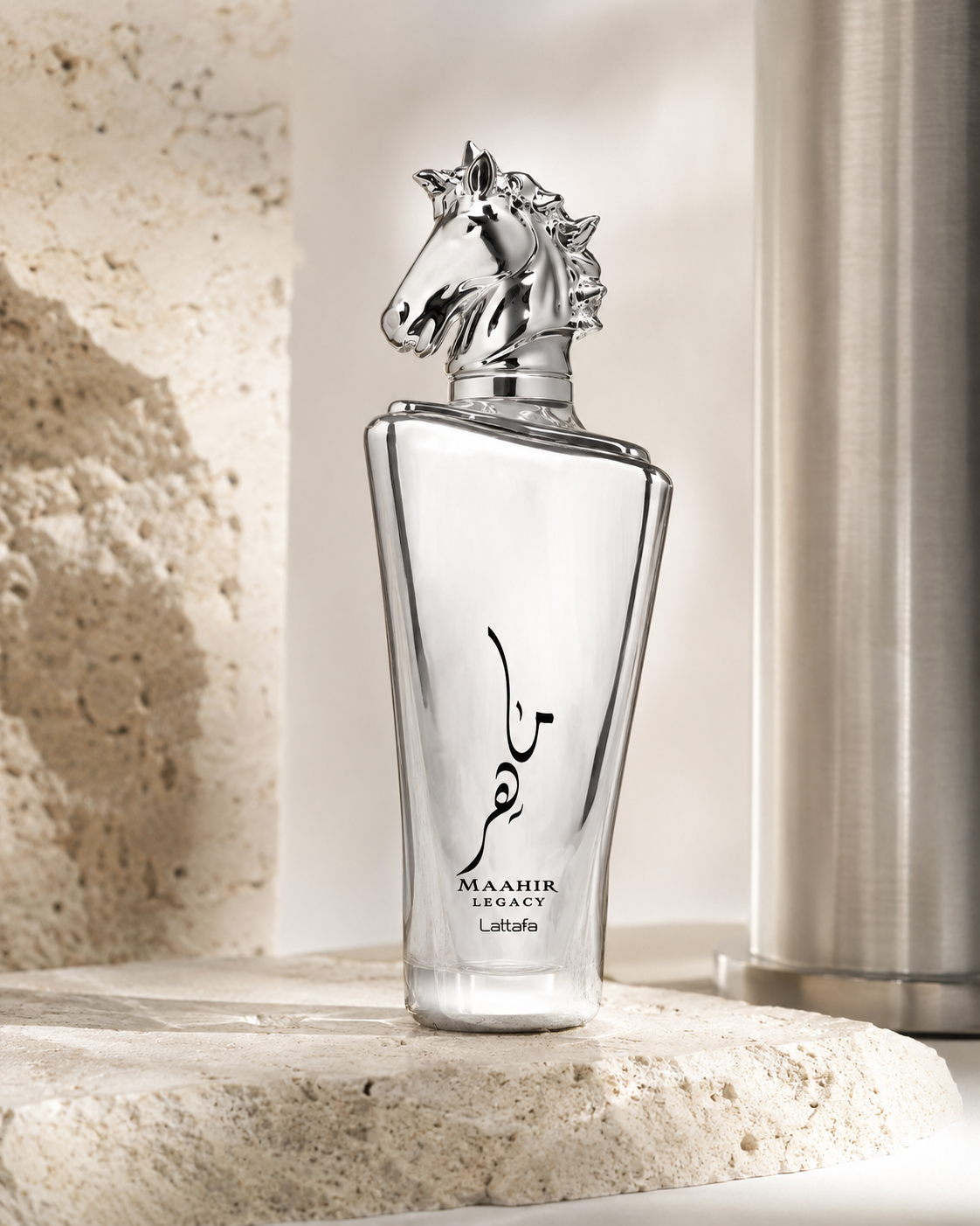 Dettaglio del flacone Lattafa Maahir Legacy Eau de Parfum 100ml da uomo