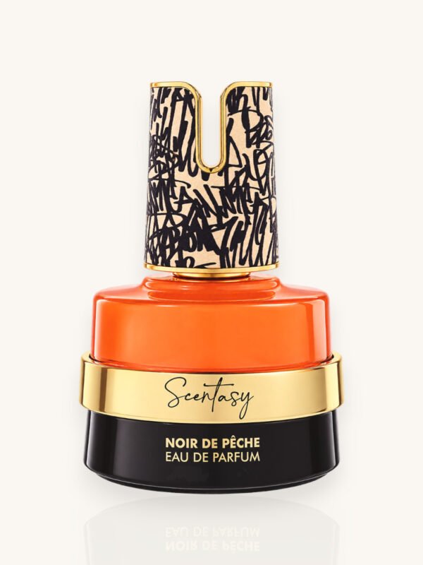 Armaf Scentasy Noir de Pêche Eau de Parfum 100 ml, flacone arancione con fascia dorata, base scura e tappo decorato, isolato senza ambientazione.